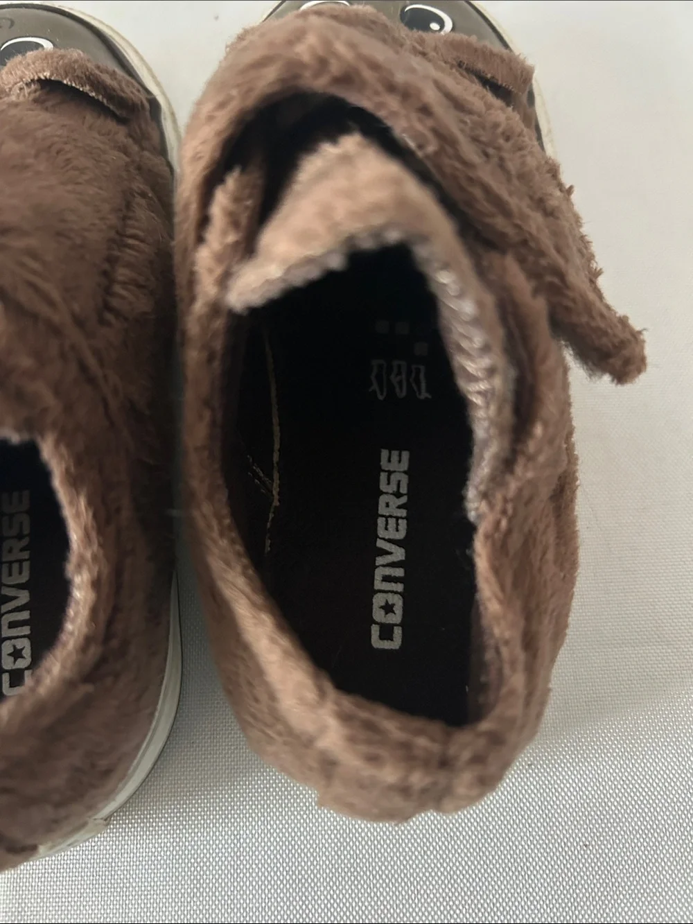 Converse All Star Toddler Brown Plush Puppy Slip-On Velcro Sneakers Size 7